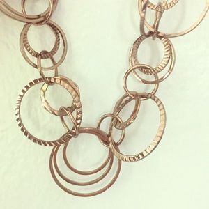 Daisy Fuentes //bronze interlock circles necklace